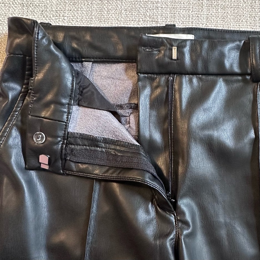 H&M Black Vegan Leather Trousers Coated Pants Faux Straight Leg Women's 6 - Picture 5 of 13